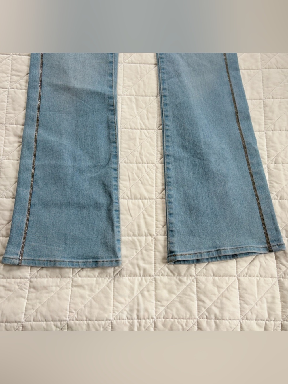 Levi's 725 High Rise Bootcut Jeans Rhinestone Side Stripe NWT 25x32 - Picture 4 of 8